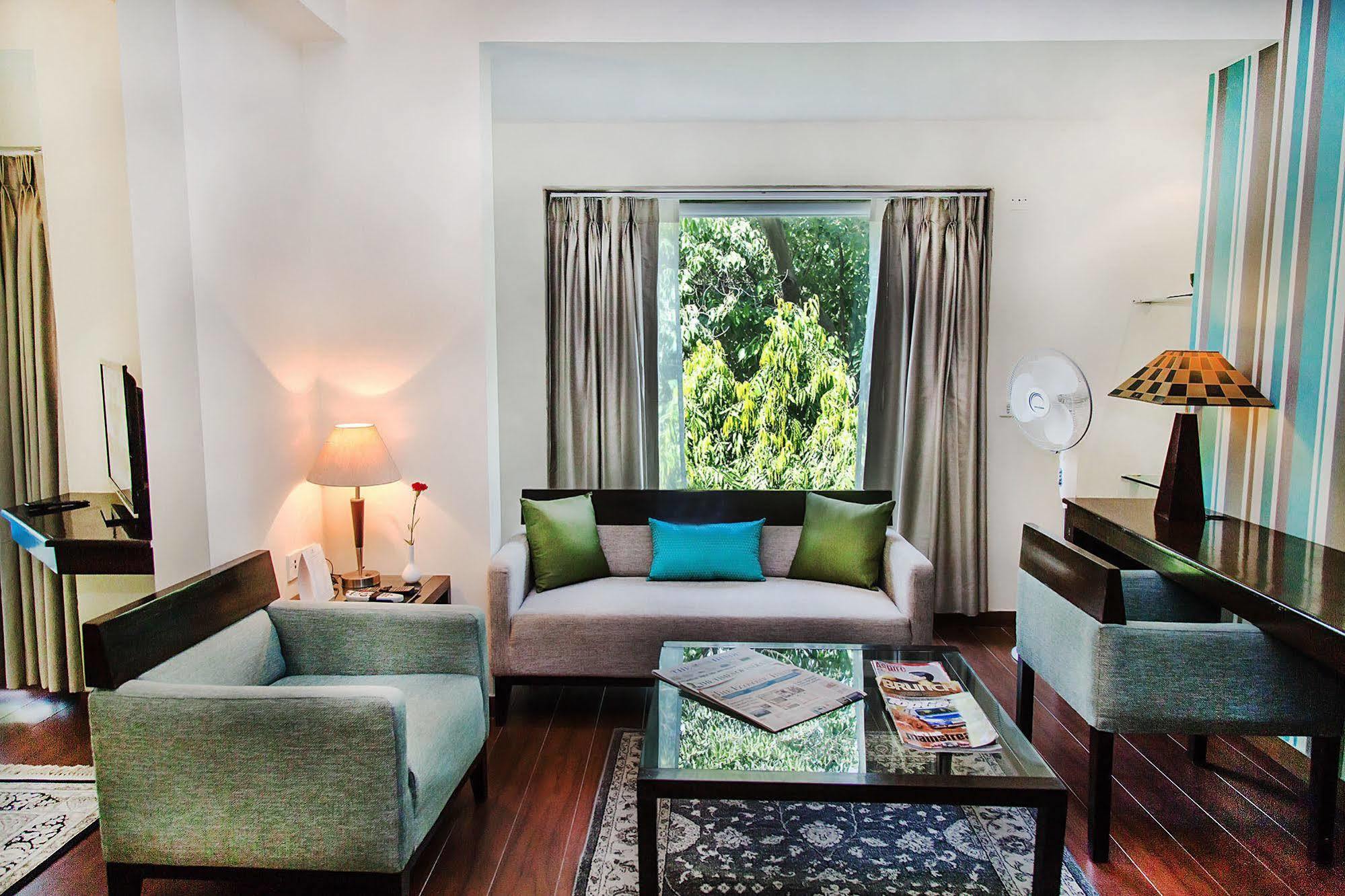 House By Howard New Delhi Buitenkant foto